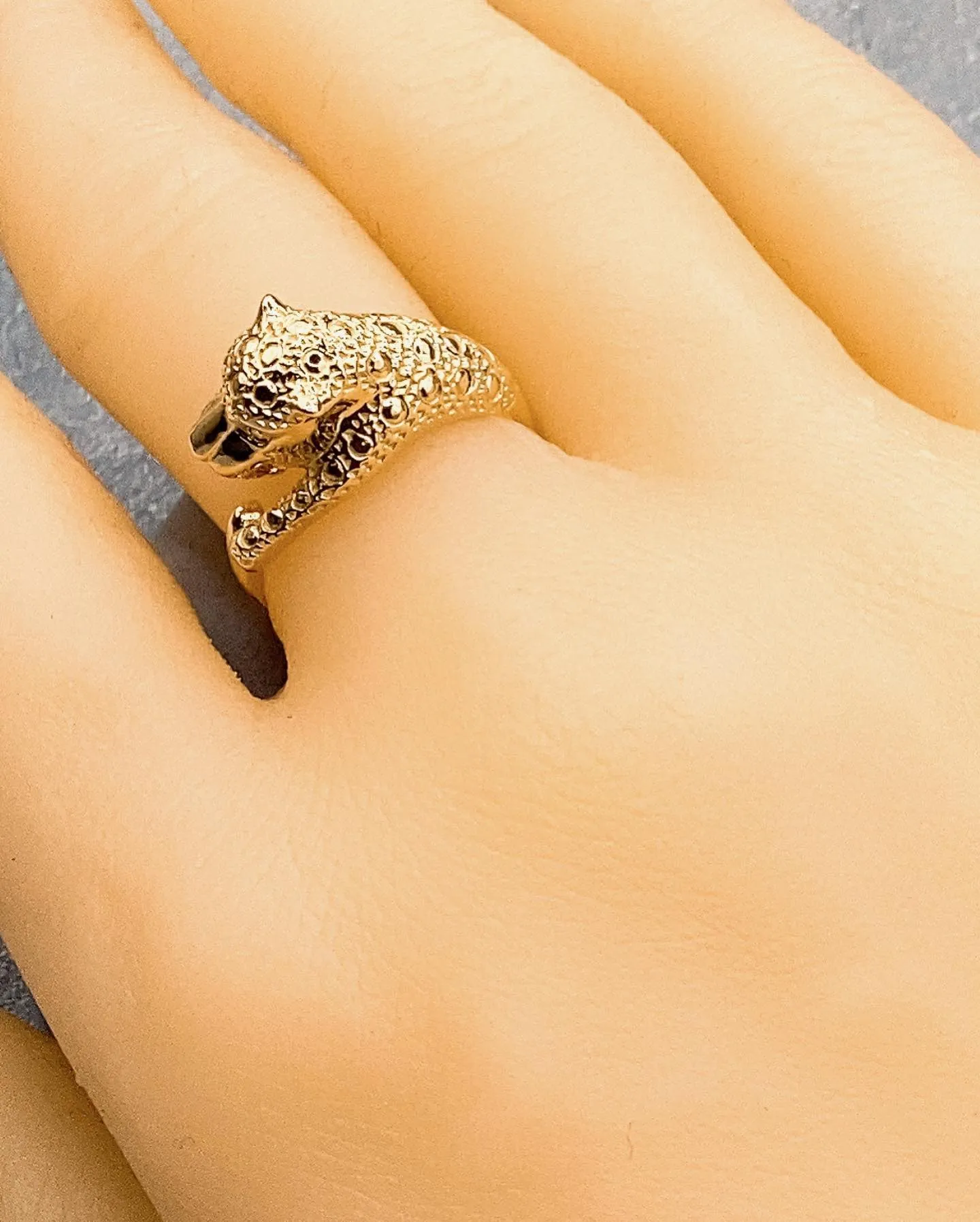 K18 Panther ring ⁎⁺˳✧༚