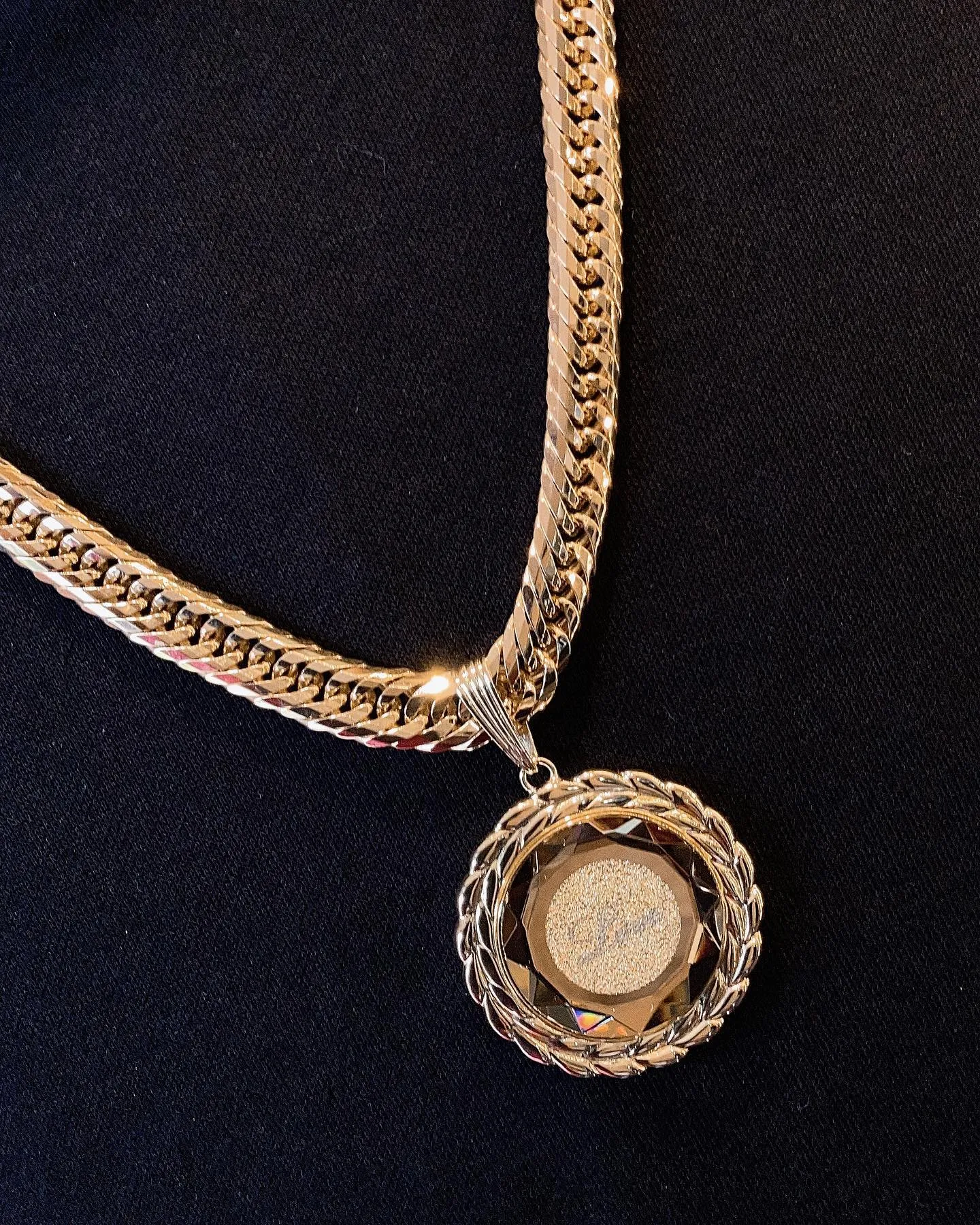 K18 ガラス付き 愛ペンダント⁎⁺˳✧༚