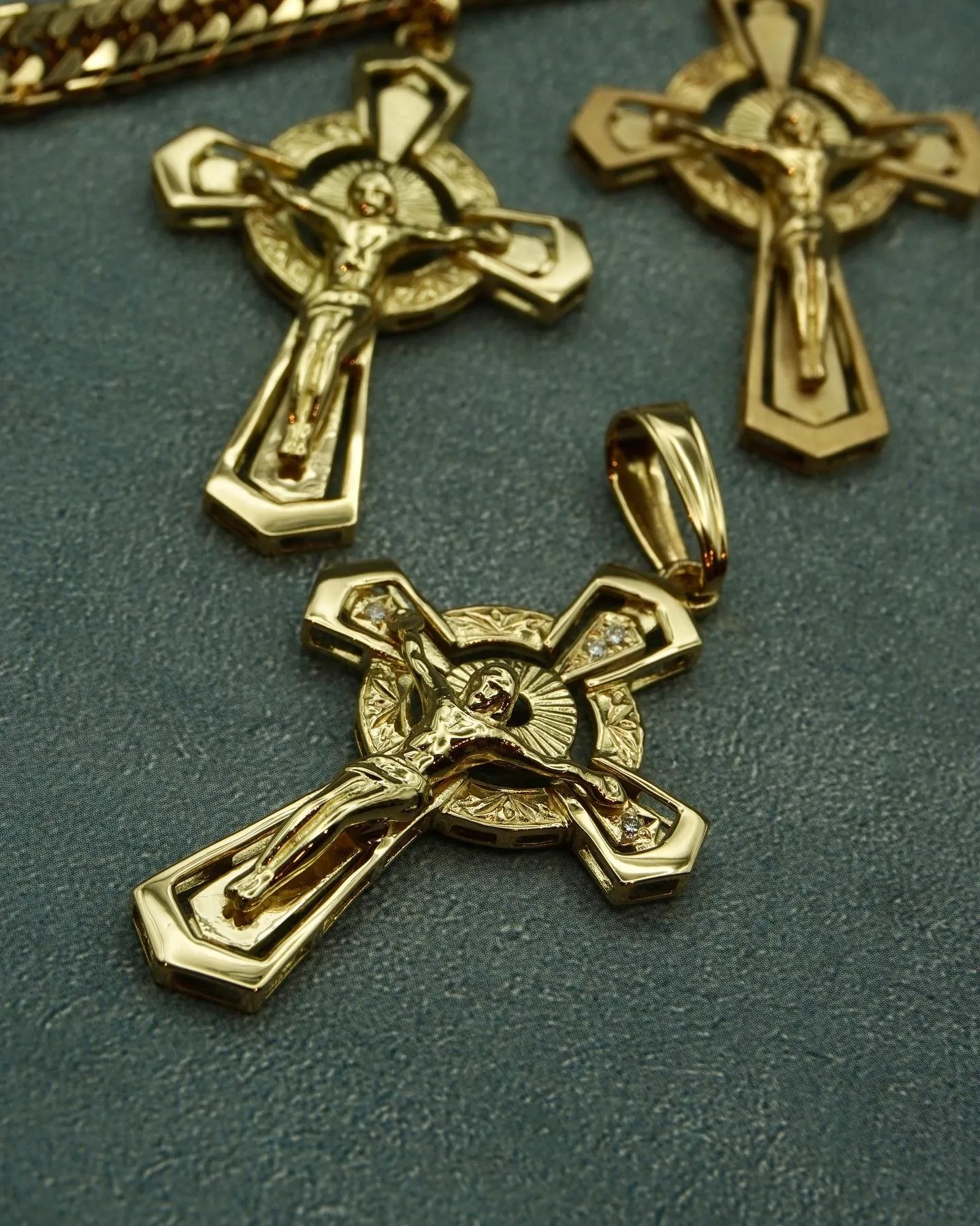 #K18 ジーザスクロスSサイズ⁎⁺˳✧༚