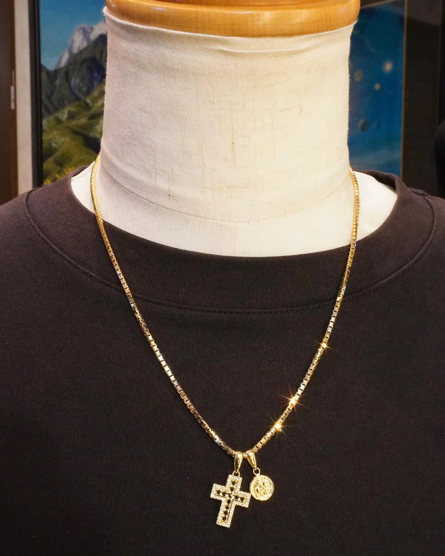 重ね付けにピッタリ、コインチャーム✨