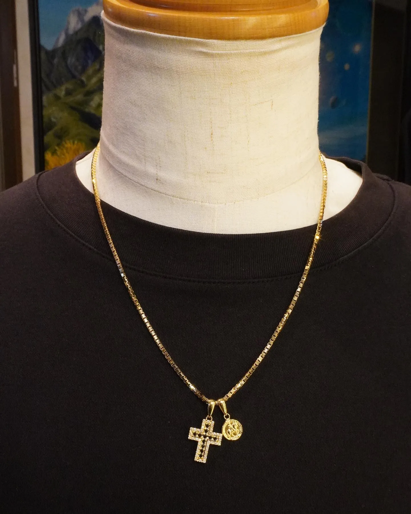 重ね付けにピッタリ、コインチャーム✨