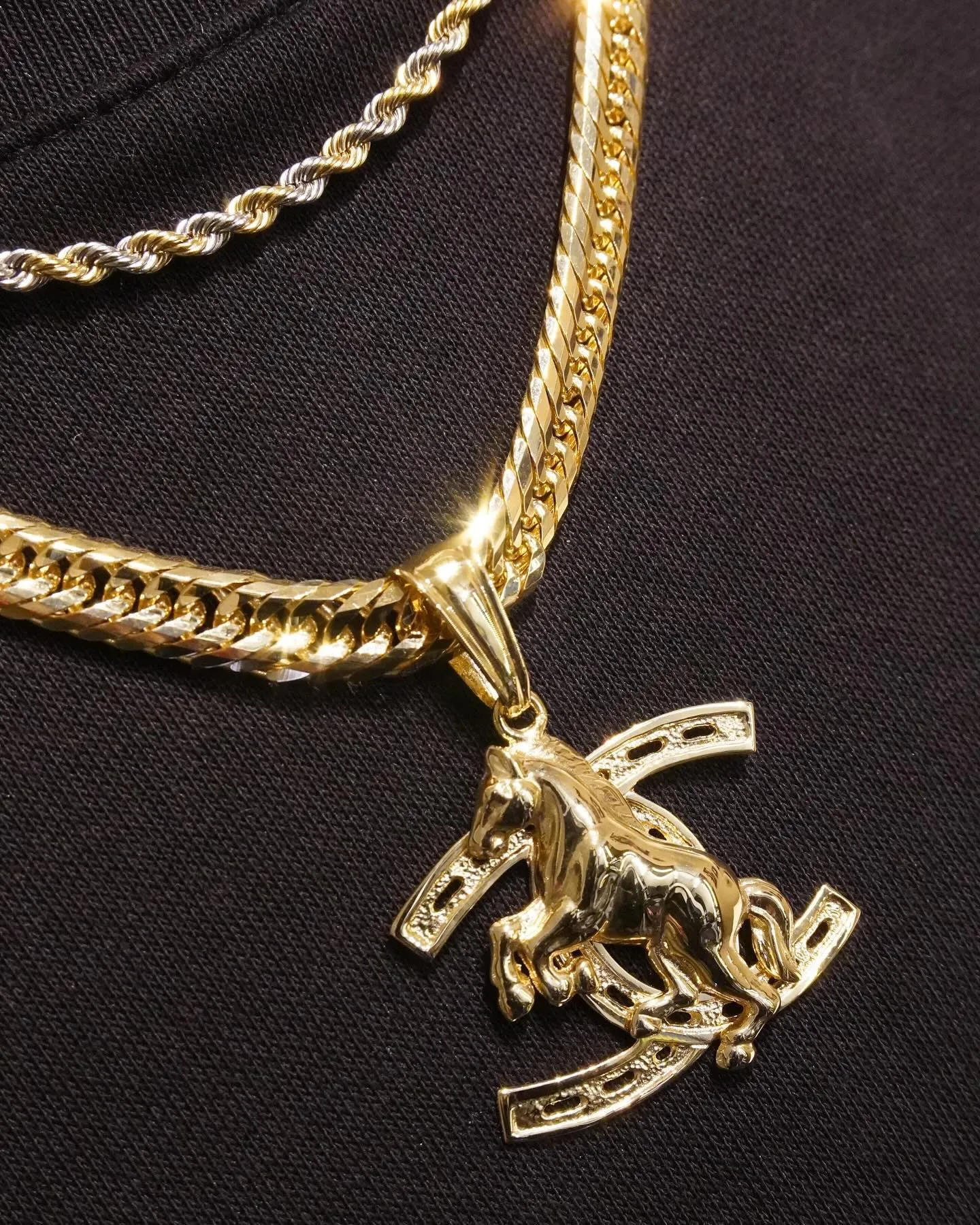 K18 ホースペンダント⁎⁺˳✧༚