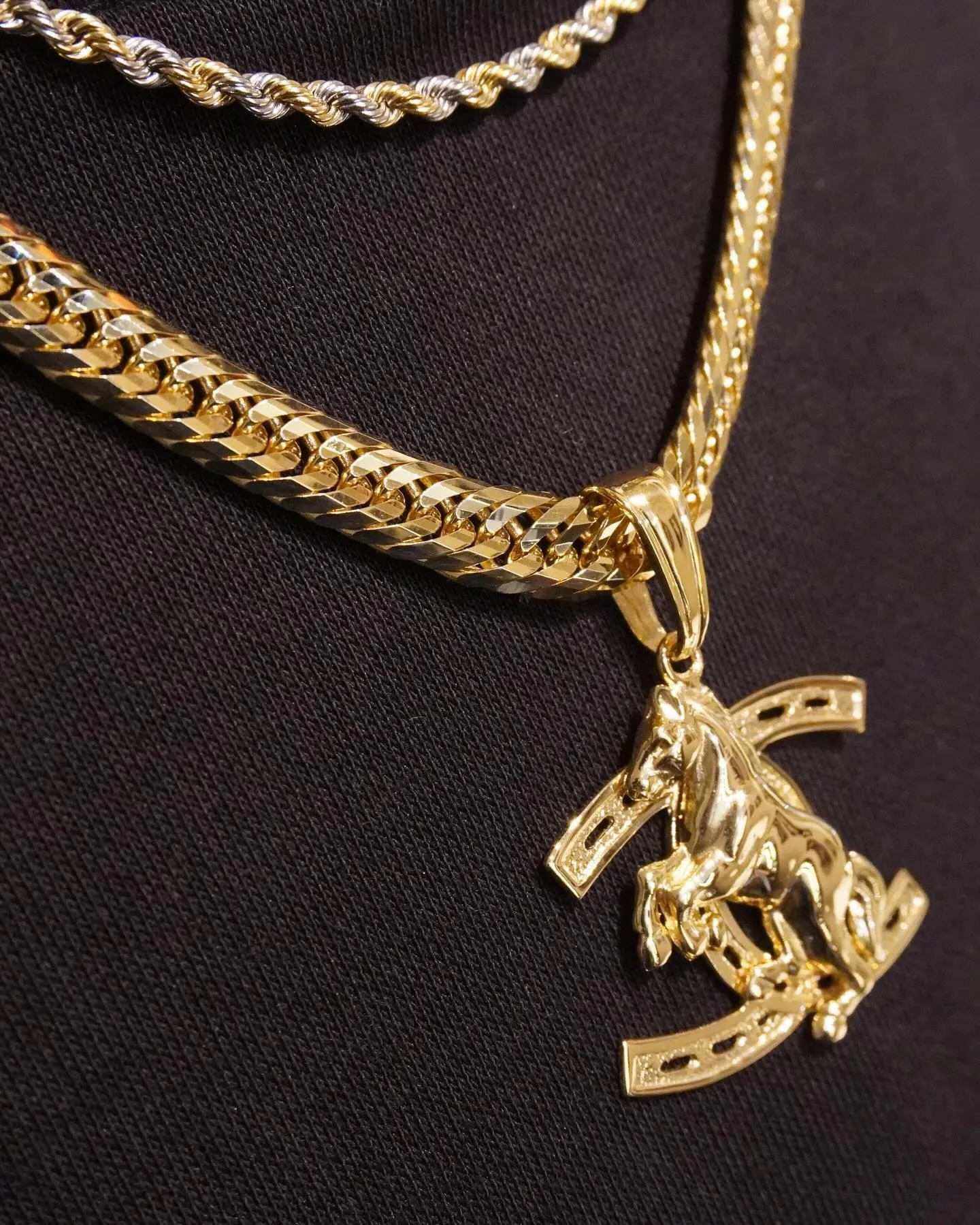 K18 ホースペンダント⁎⁺˳✧༚