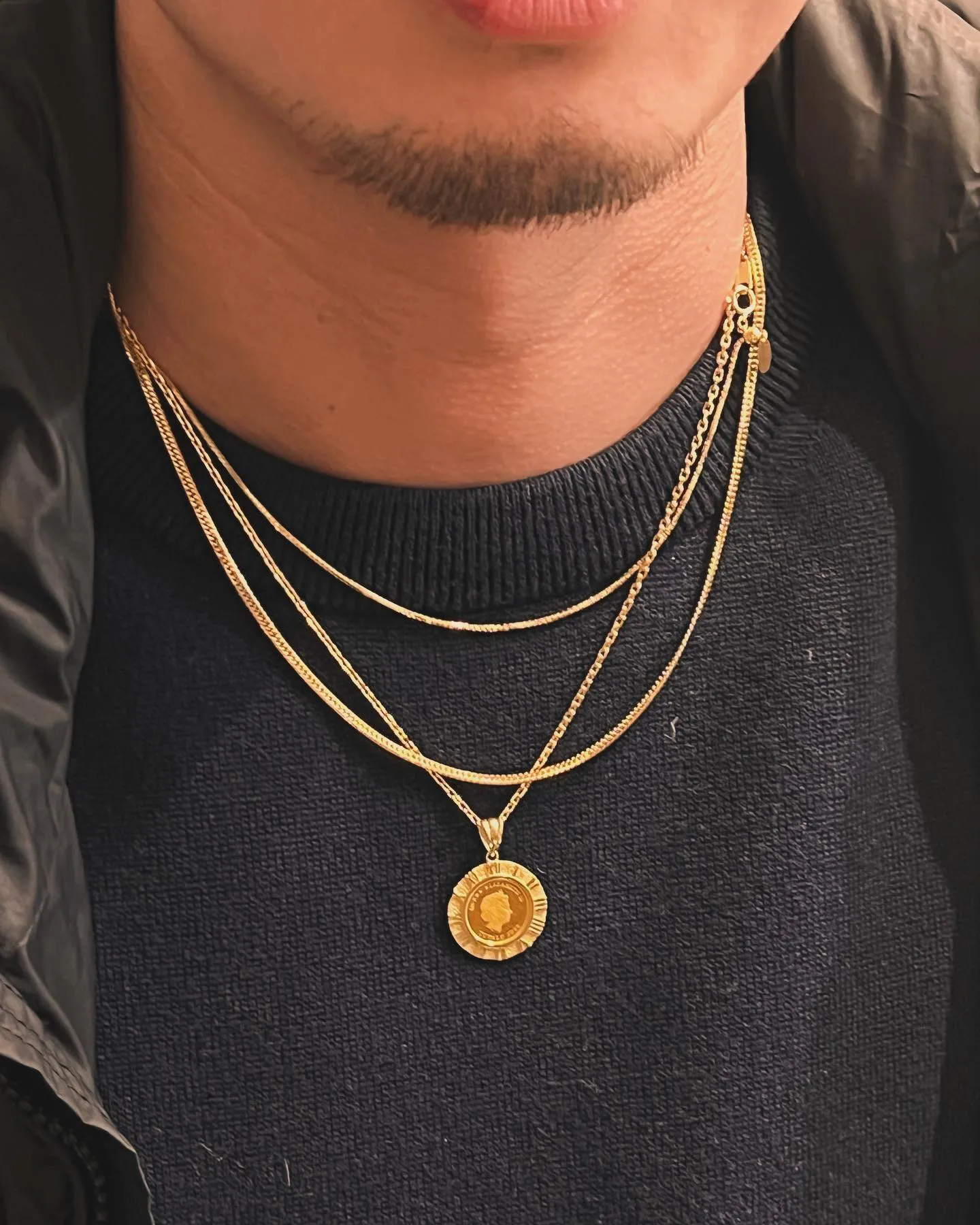 お若いのに、現物資産K18ジュエリーを素敵に着飾る、お客様の...