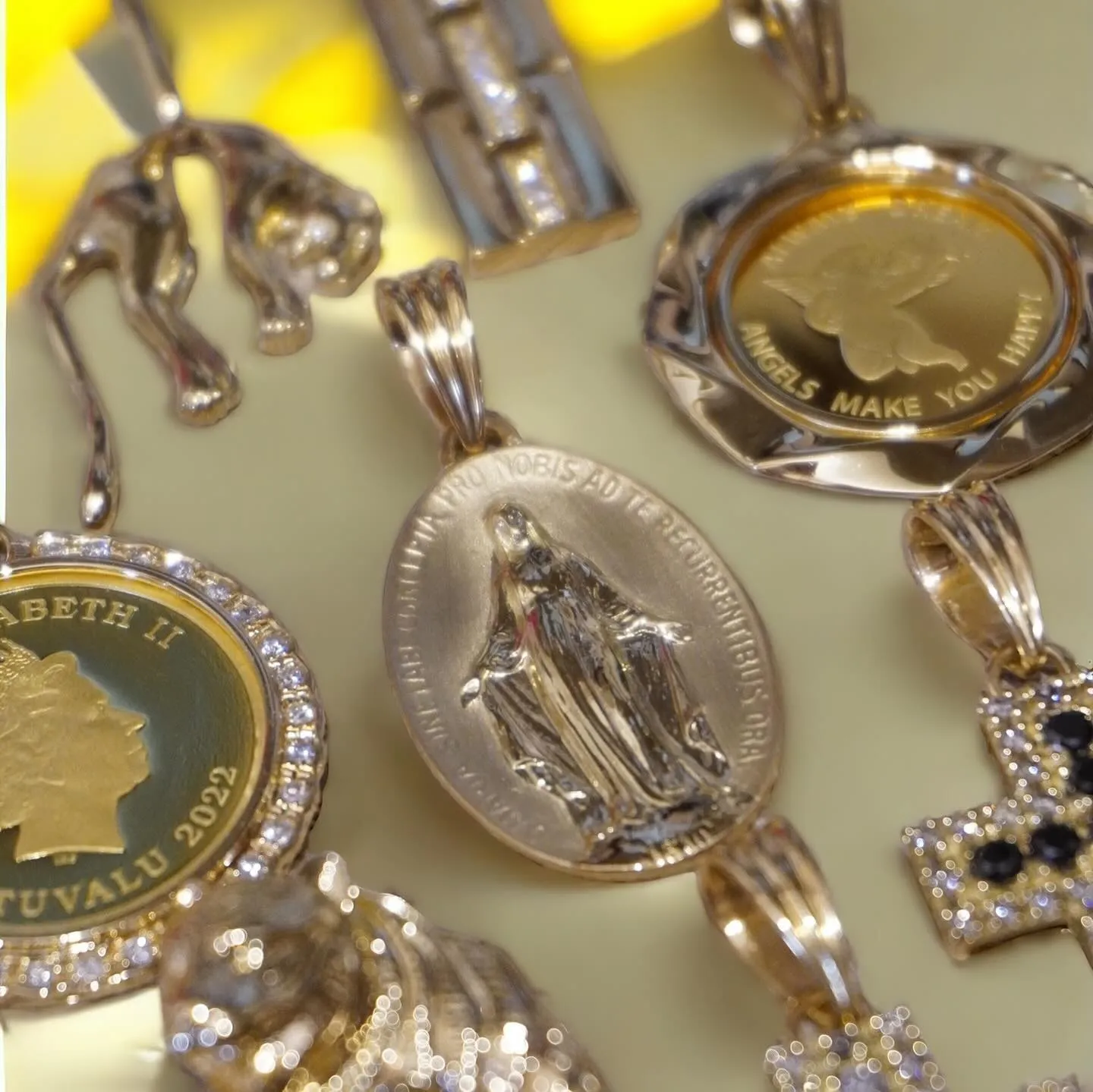 500円玉サイズペンダント⁎⁺˳✧༚