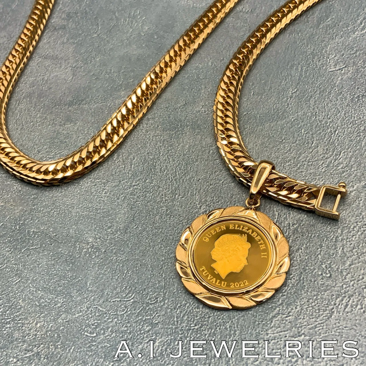 18金と24金のツバルコインペンダント―その美しさと特別な意味