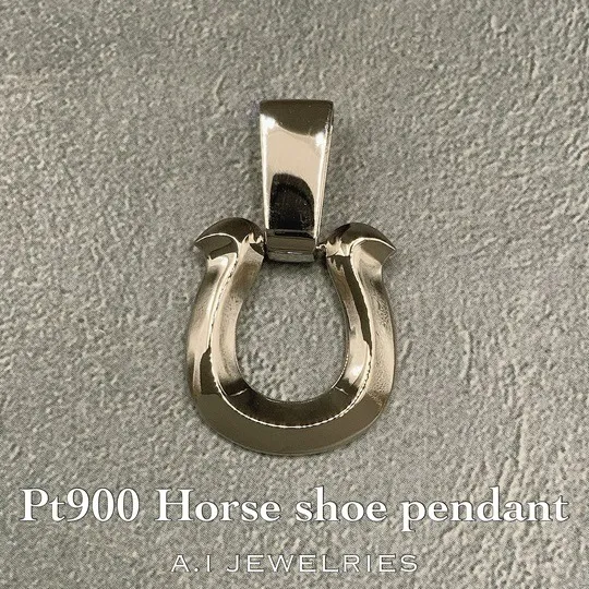 プラチナ900ペンダントトップ: 永遠の輝きを手に入れるマストアイテム