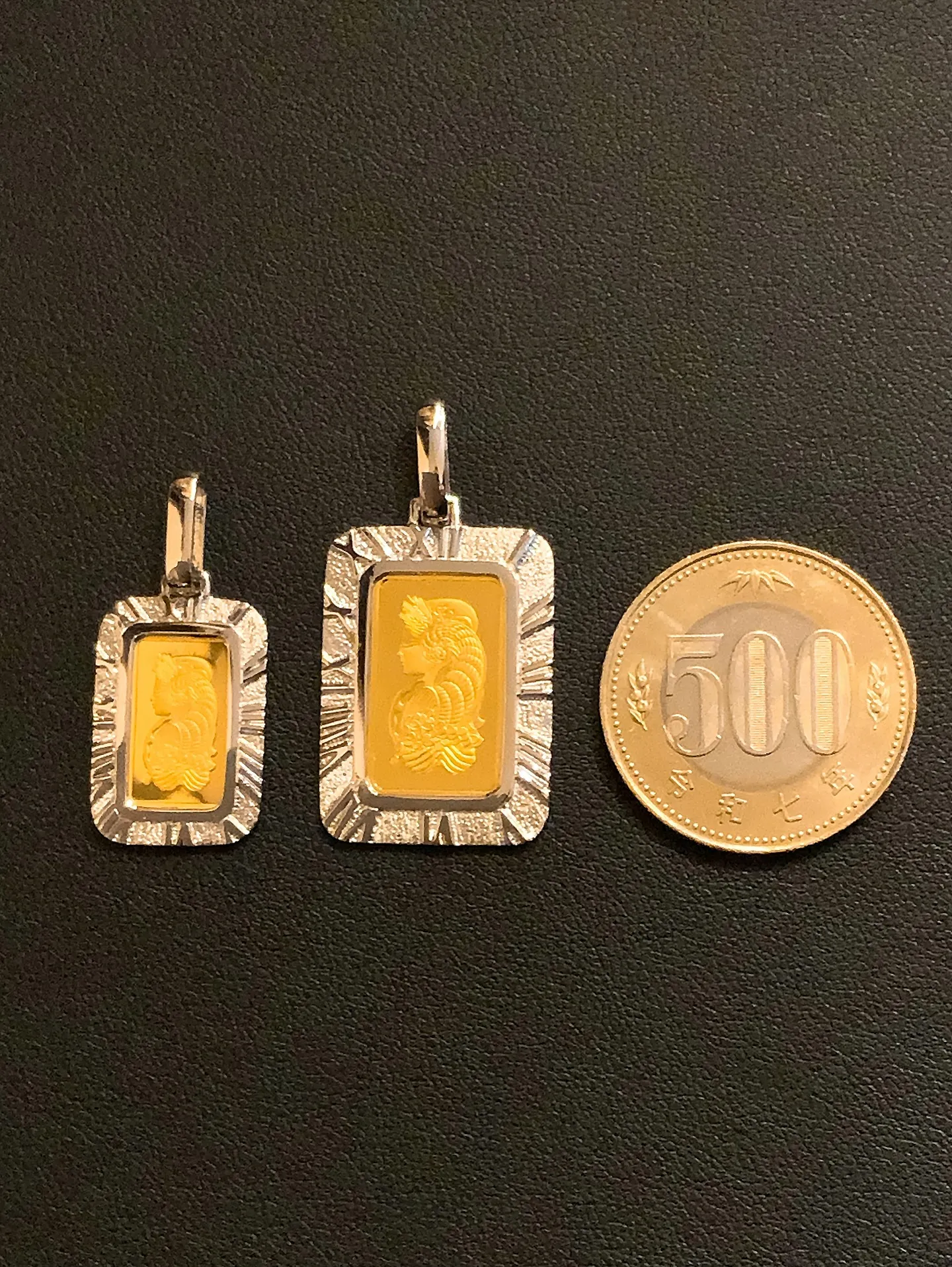 ✨デザインで差がつく、純金トップ✨