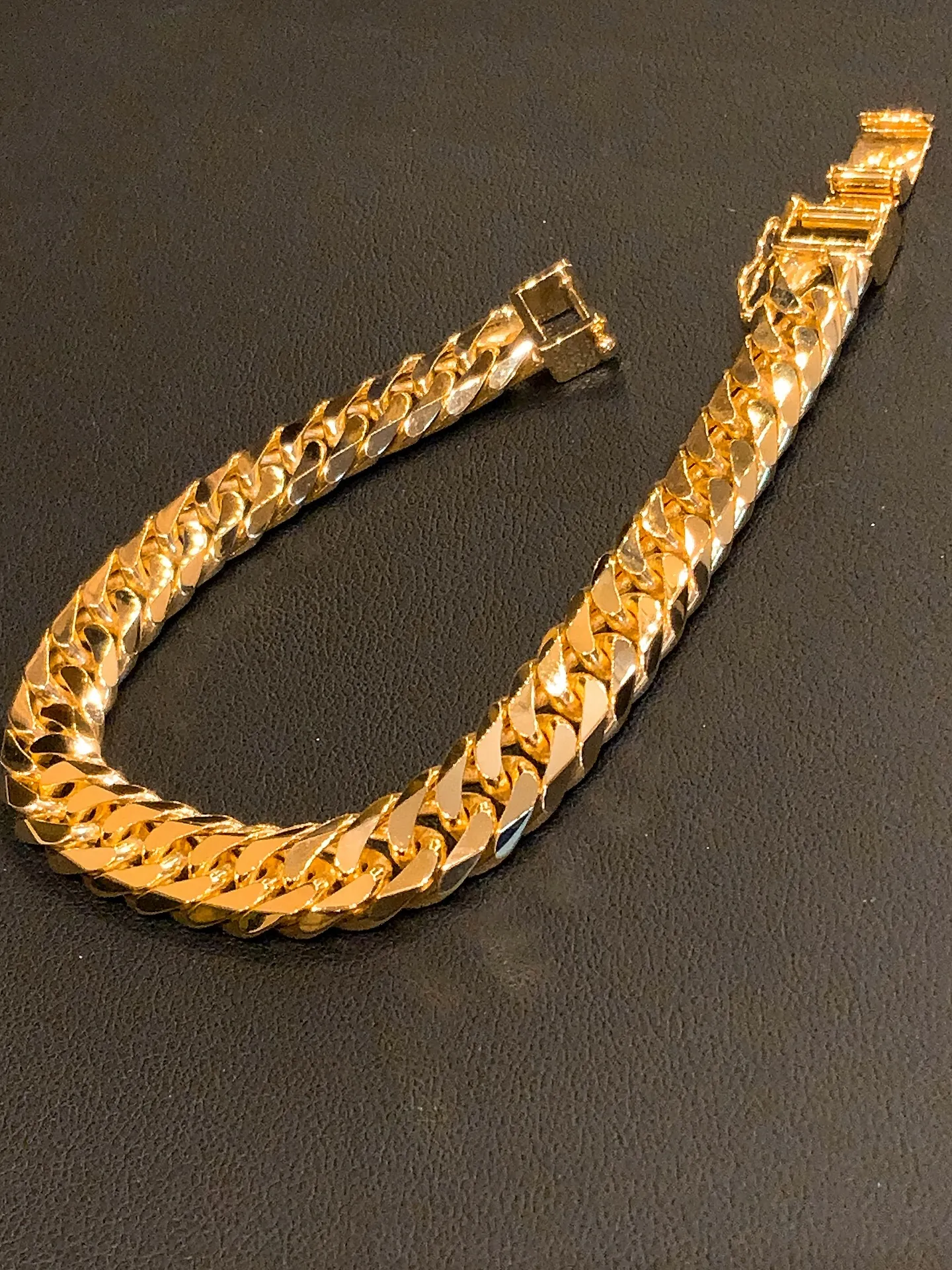 ✨手元で完成する、6面の美学✨