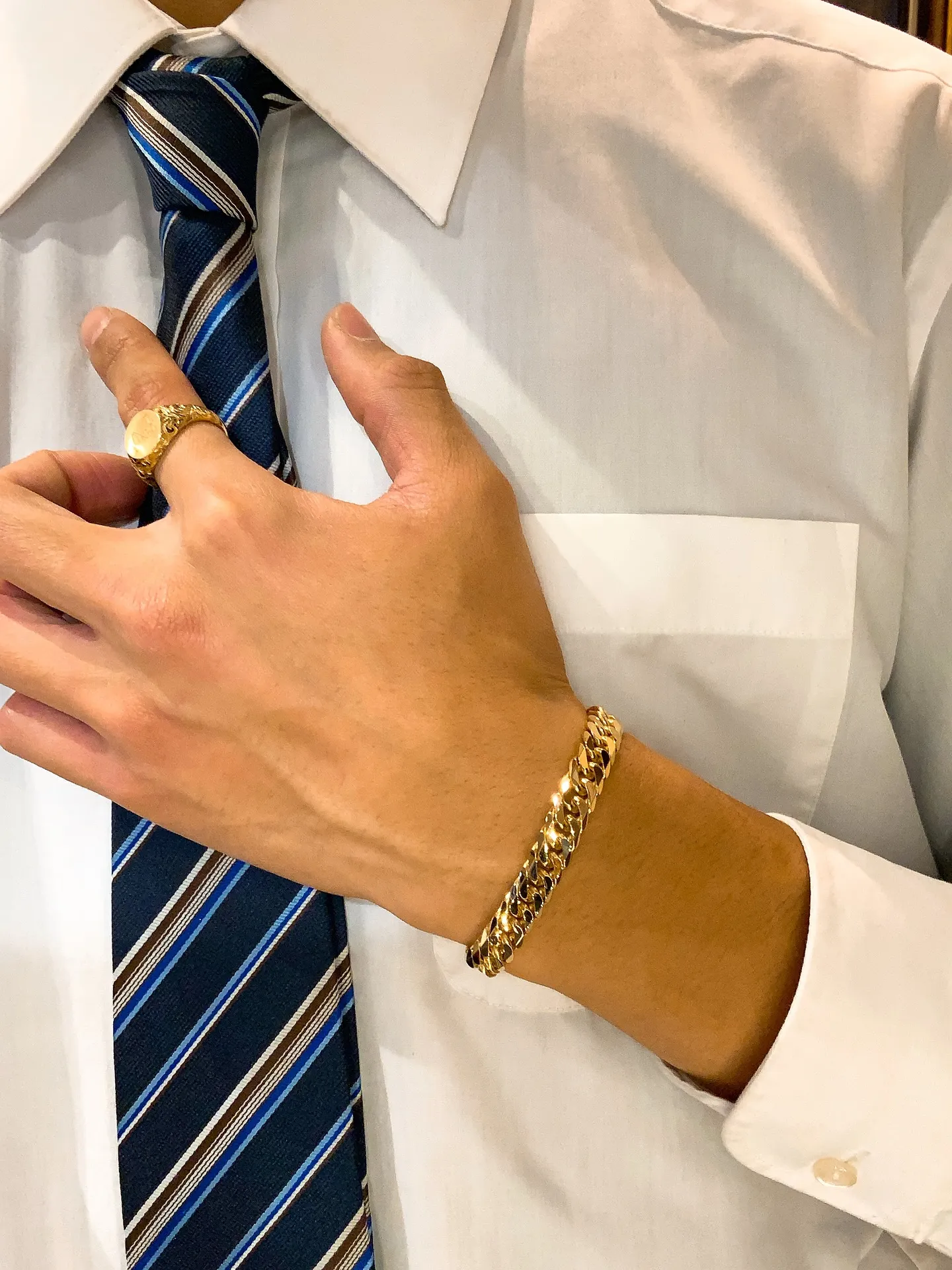 ✨手元で完成する、6面の美学✨