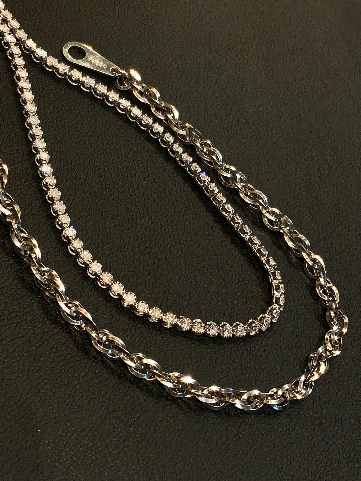 ✨質感で選ぶ、手元の2スタイル✨