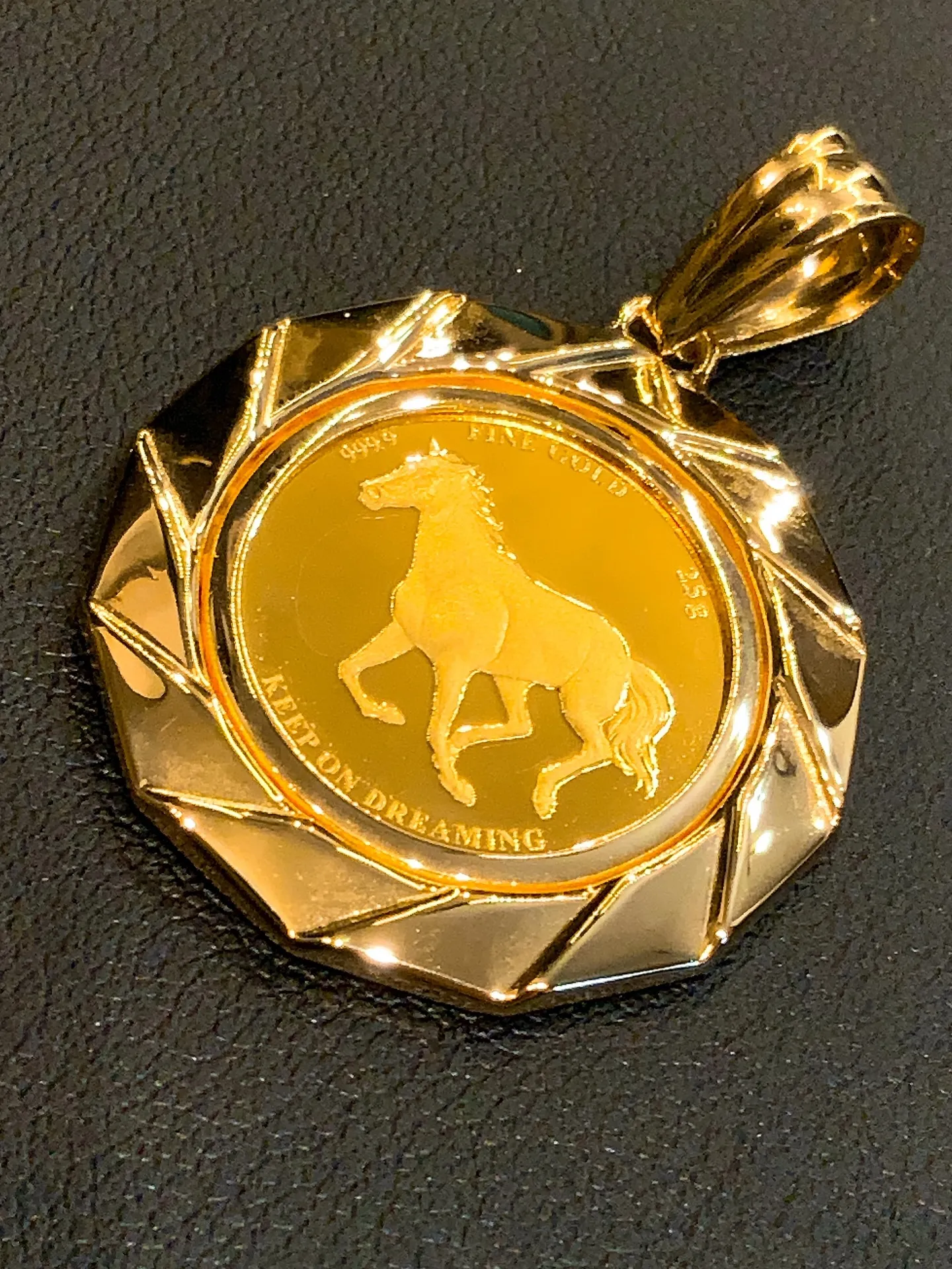 🔥🐎 純金が主役の、男の一本。