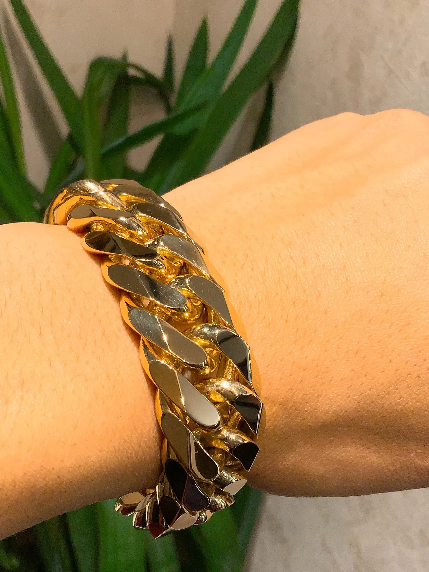 🔥**圧倒的存在感。