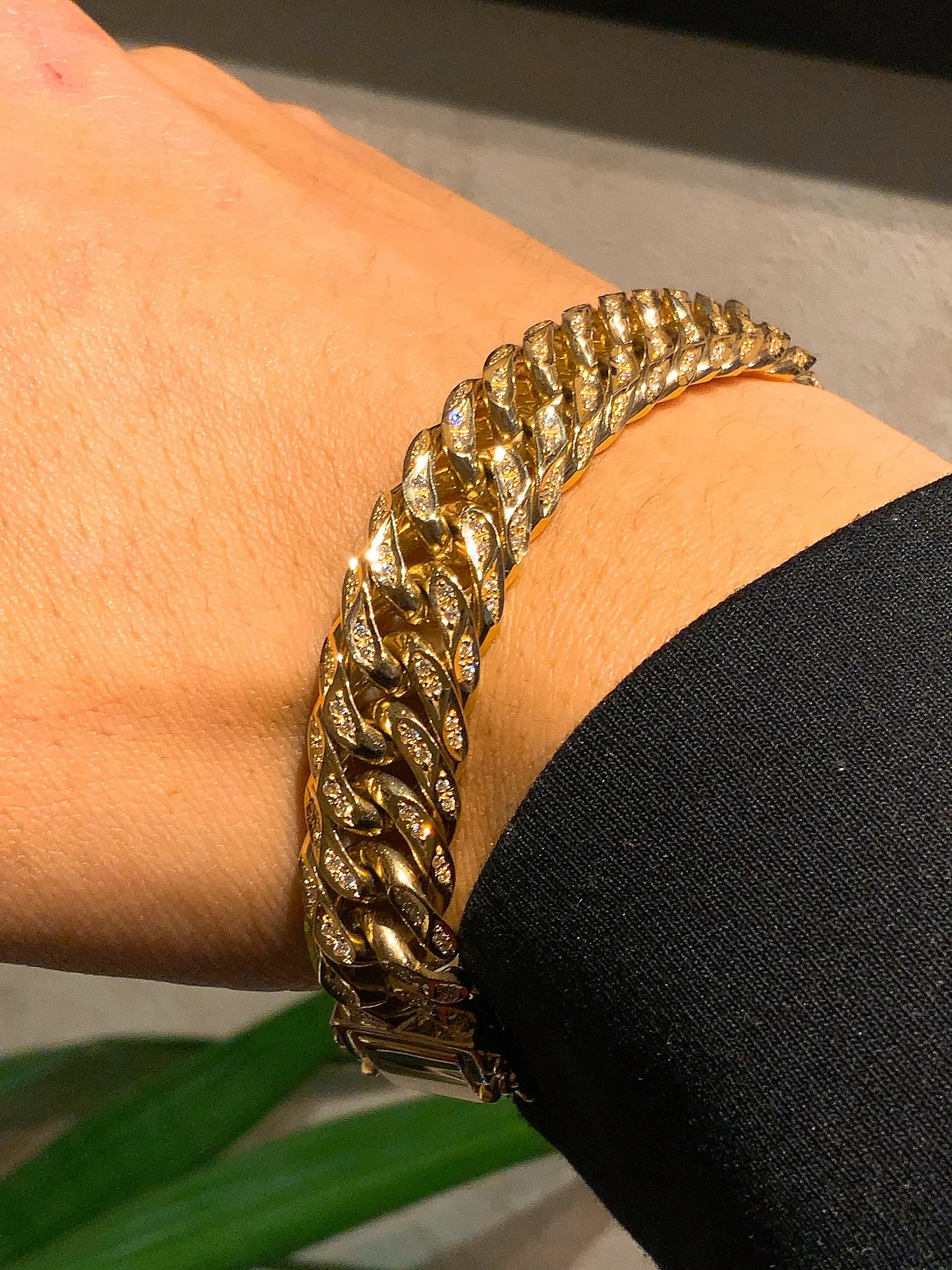 💎👑圧倒的な輝きを放つ、6面ダブル × ダイヤモンドセッティ...