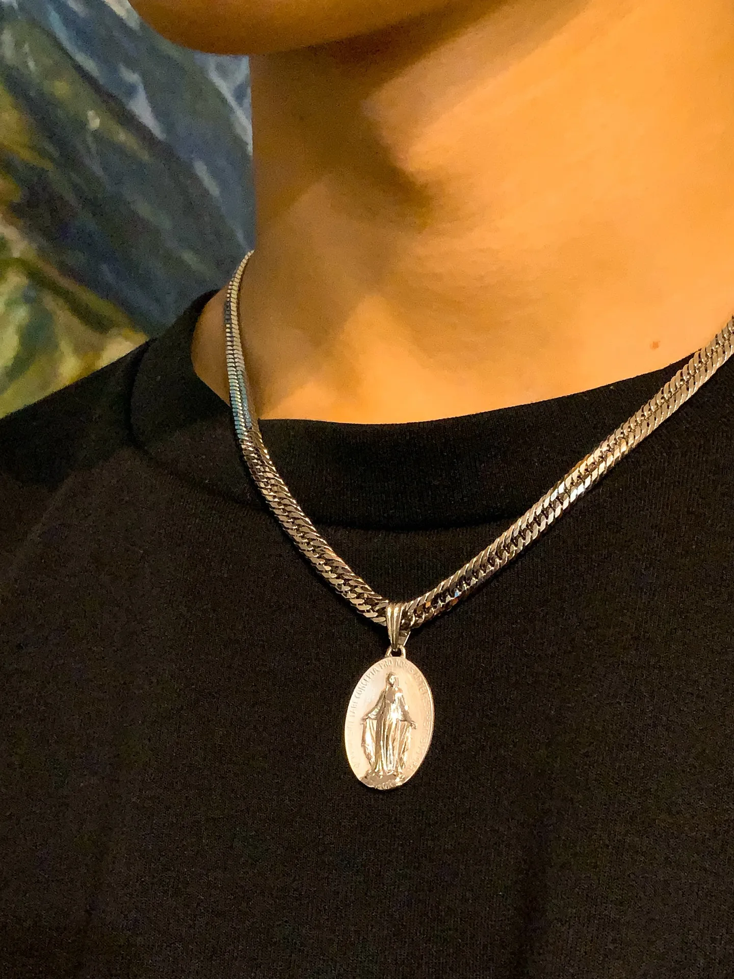 ✨プラチナの輝きで魅せるマリアペンダント✨