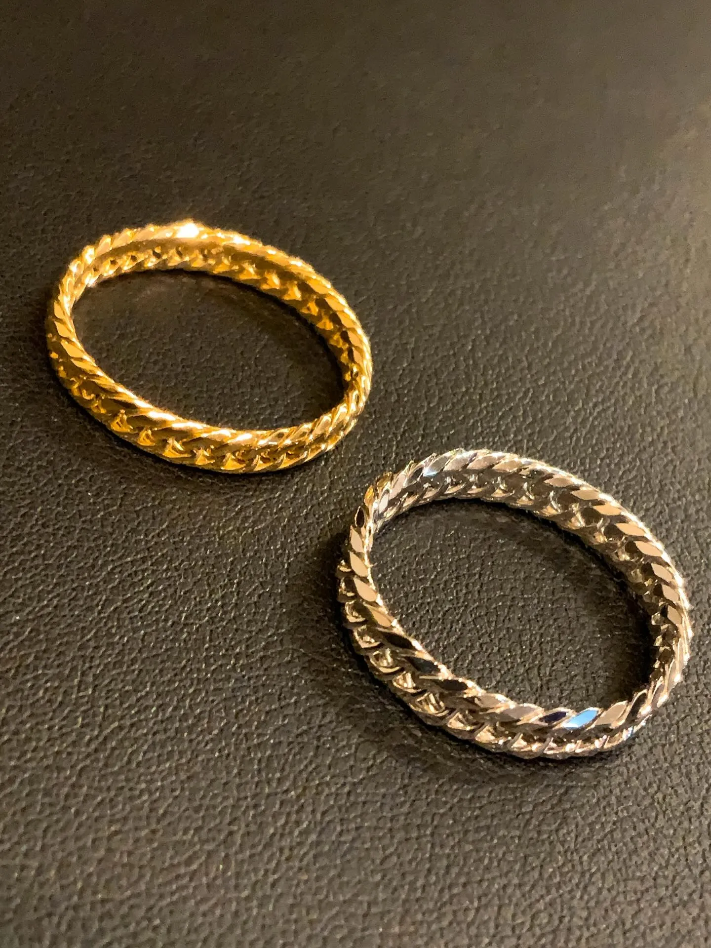 ✨さりげなく輝く、大人のデザインリング✨