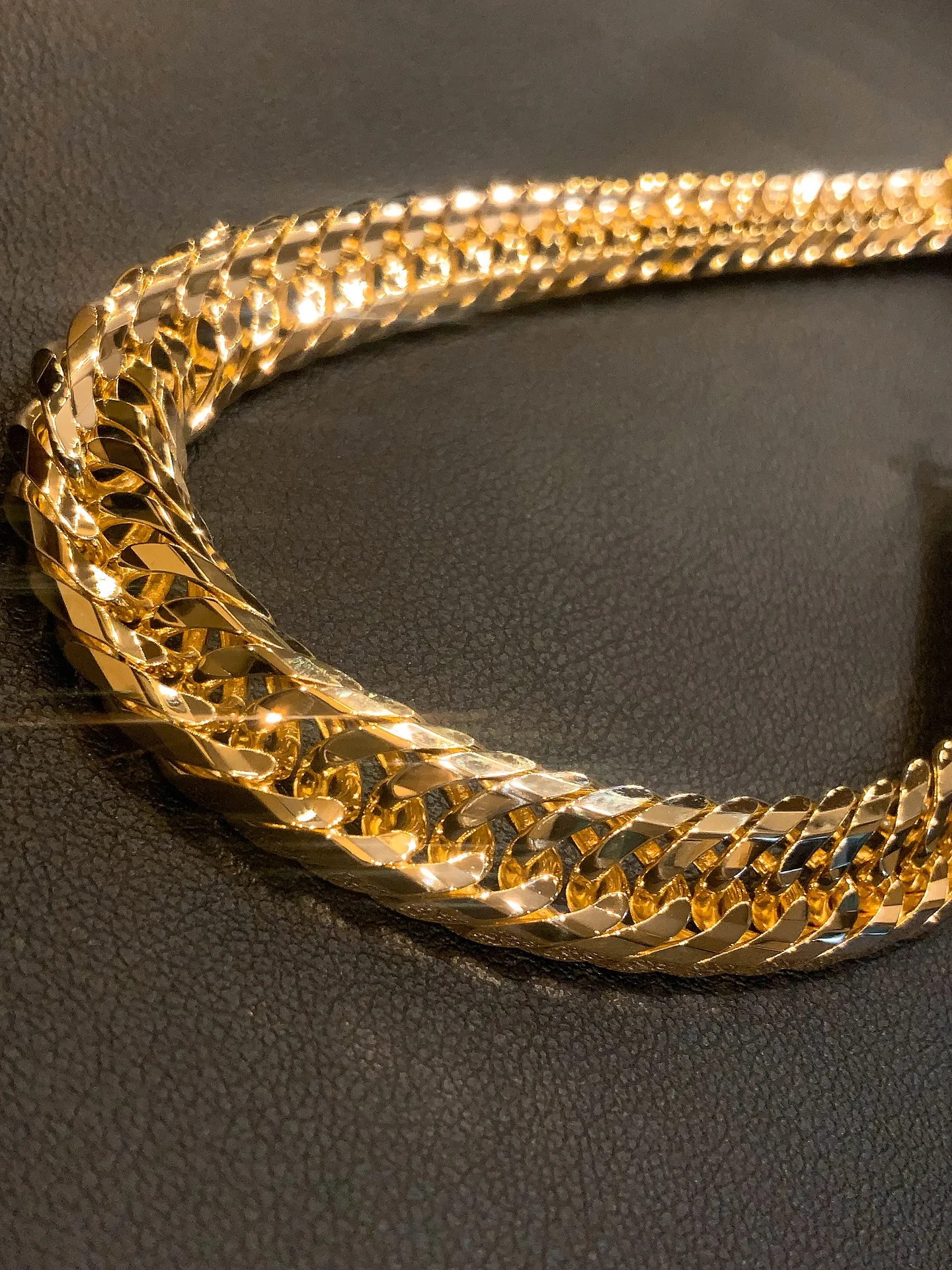 ✨圧倒的な存在感の喜平ブレスレット✨