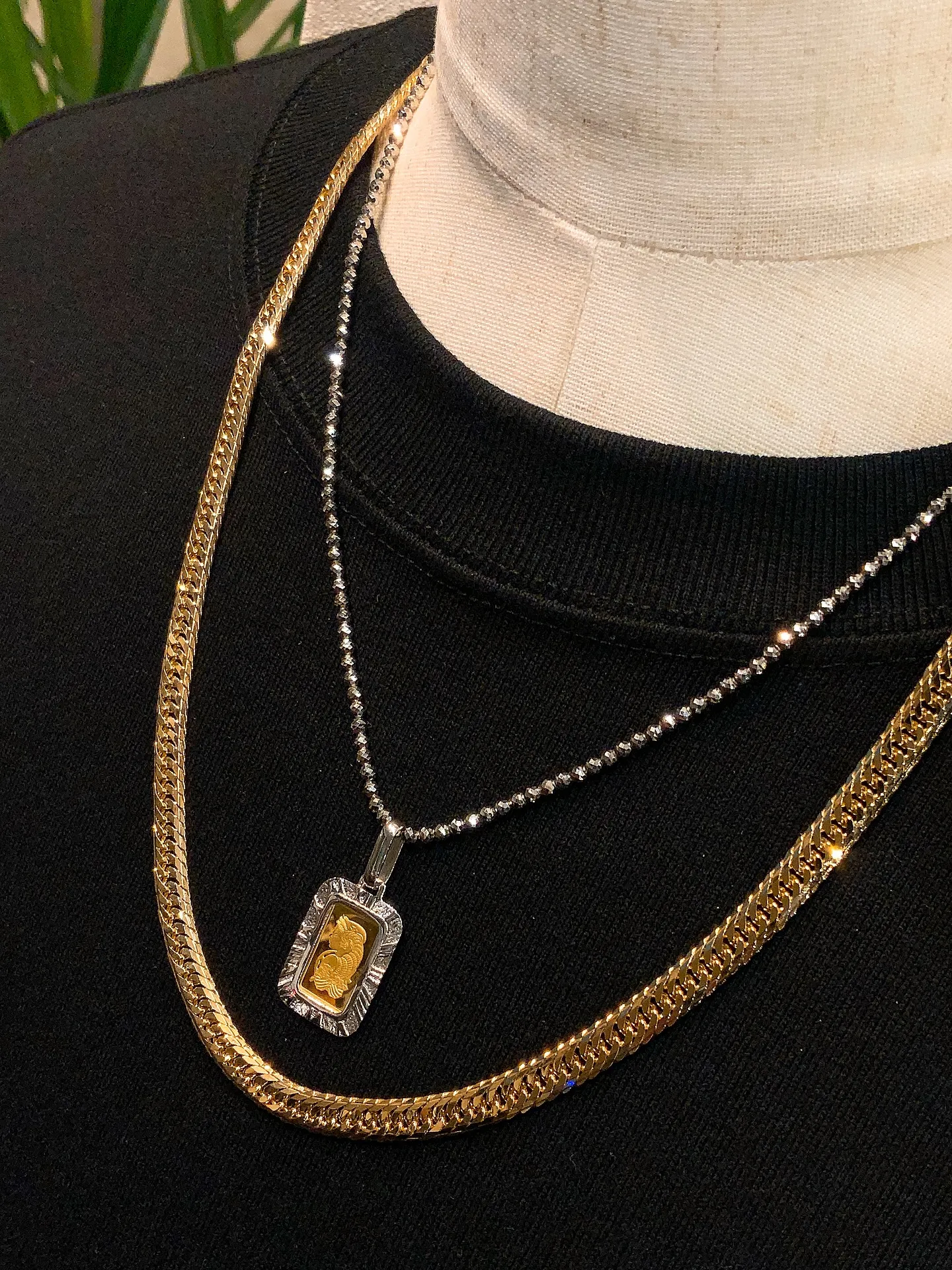 ✨異なる輝きを楽しむ、レイヤードスタイル✨