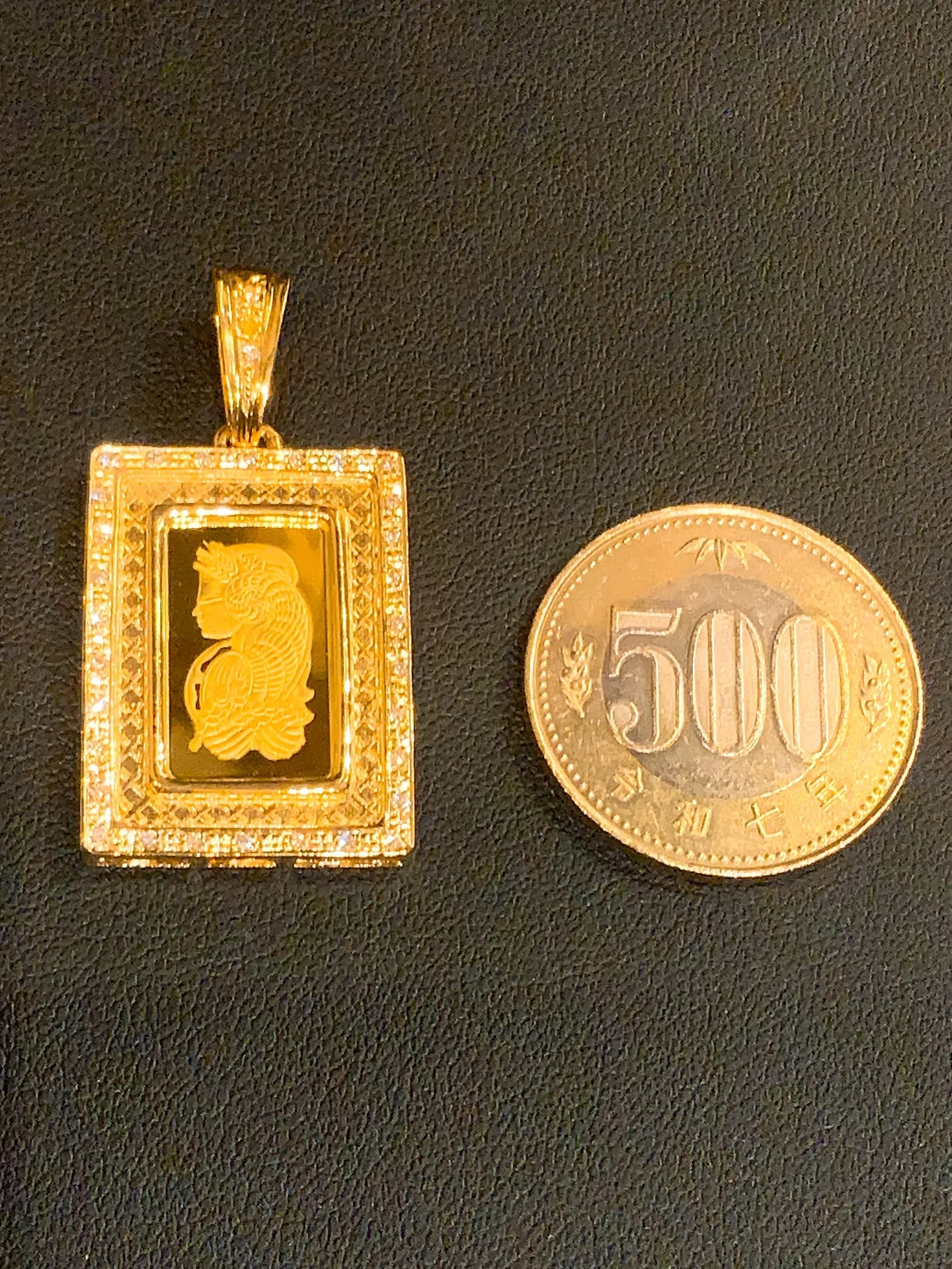 ✨圧倒的な存在感、純金×ダイヤペンダント✨