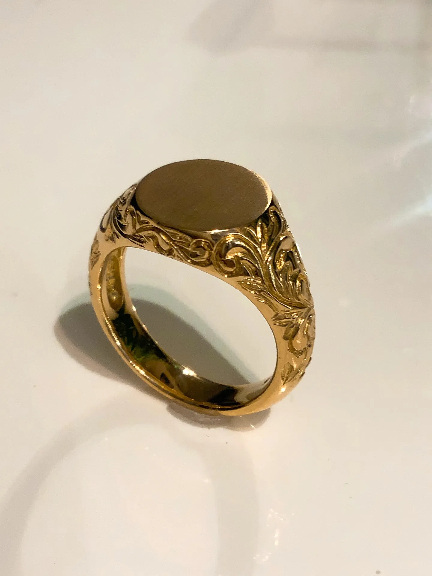 💍✨重厚感で魅せる、シグネットリング✨💍