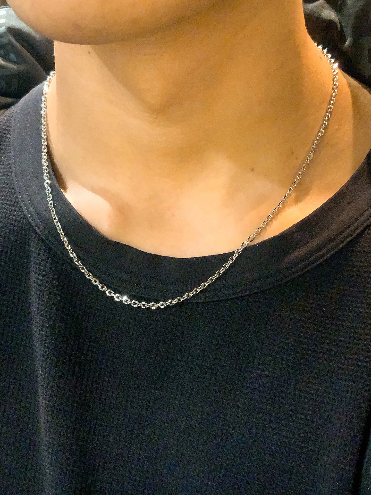 ✨上品に輝く、プラチナデザインネックレス✨