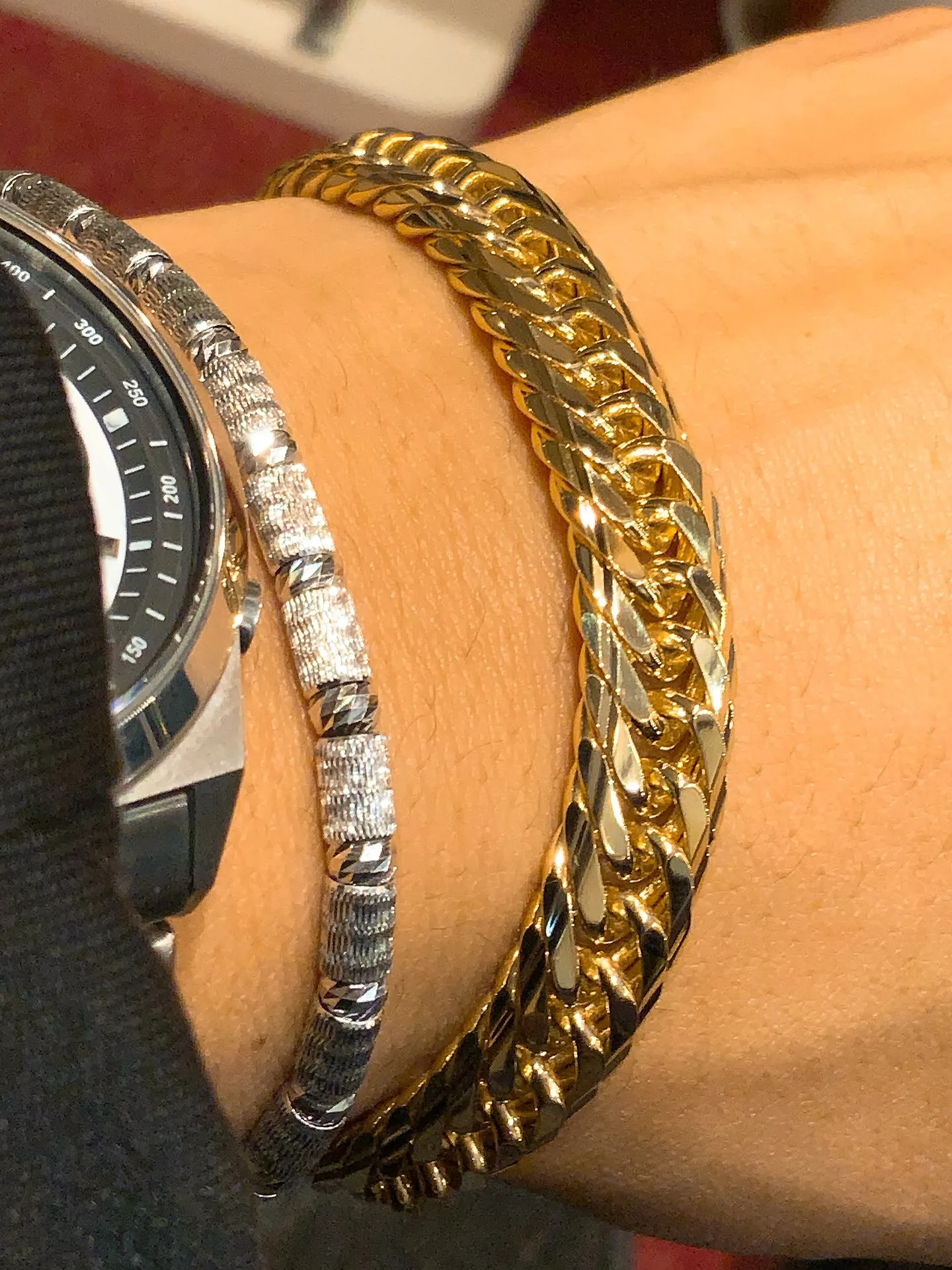 ✨重厚感×デザイン、選べるブレスレット✨