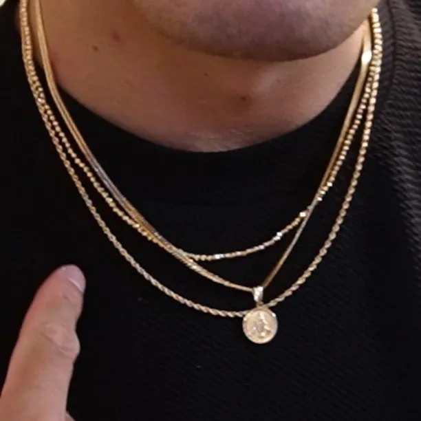 {YouTubeハイライト動画}